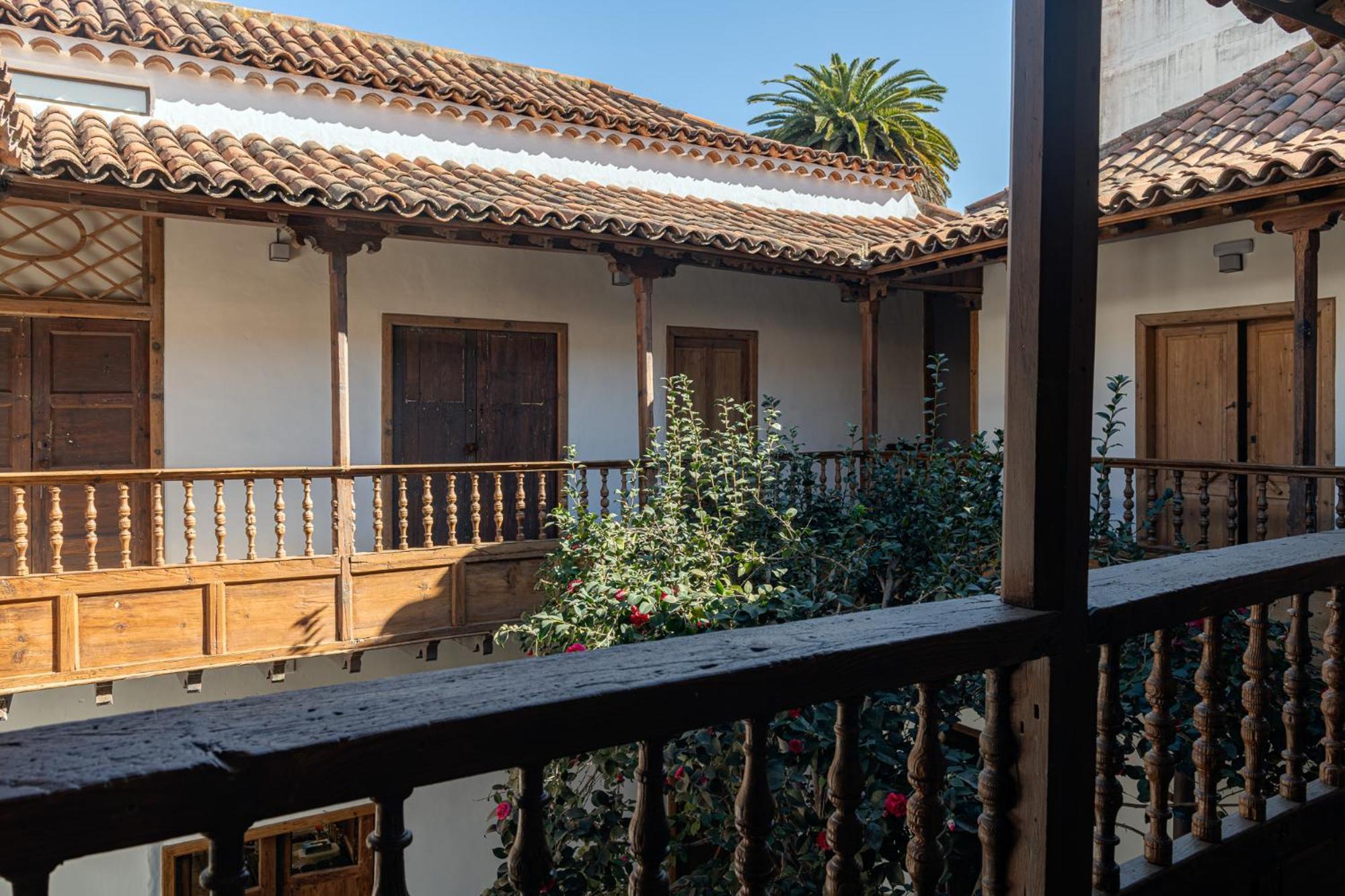 La Casa De La Camelia Hotel La Laguna  Luaran gambar