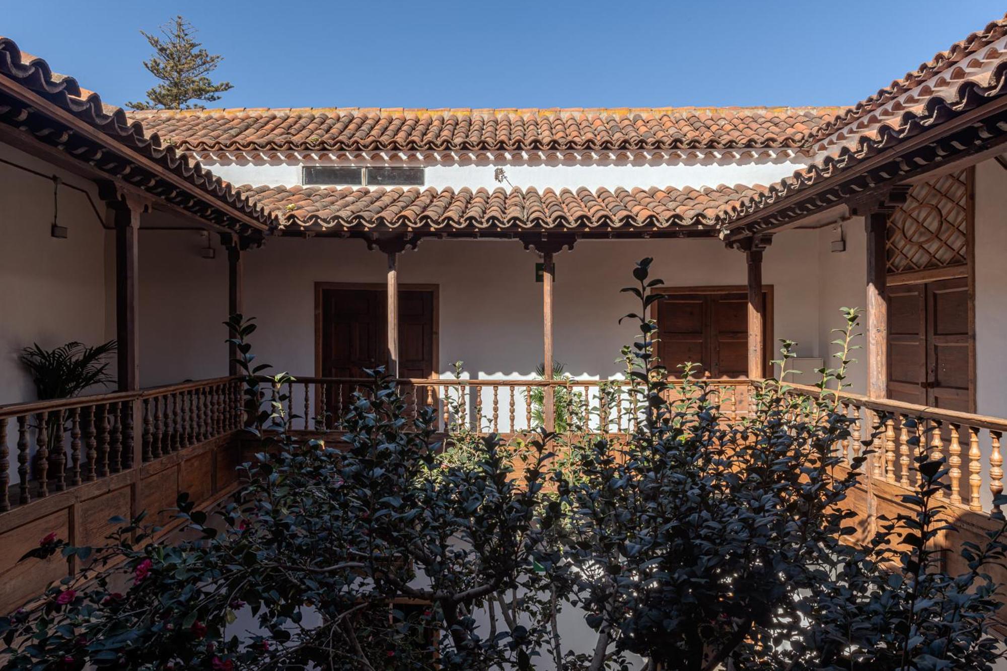 La Casa De La Camelia Hotel La Laguna  Luaran gambar