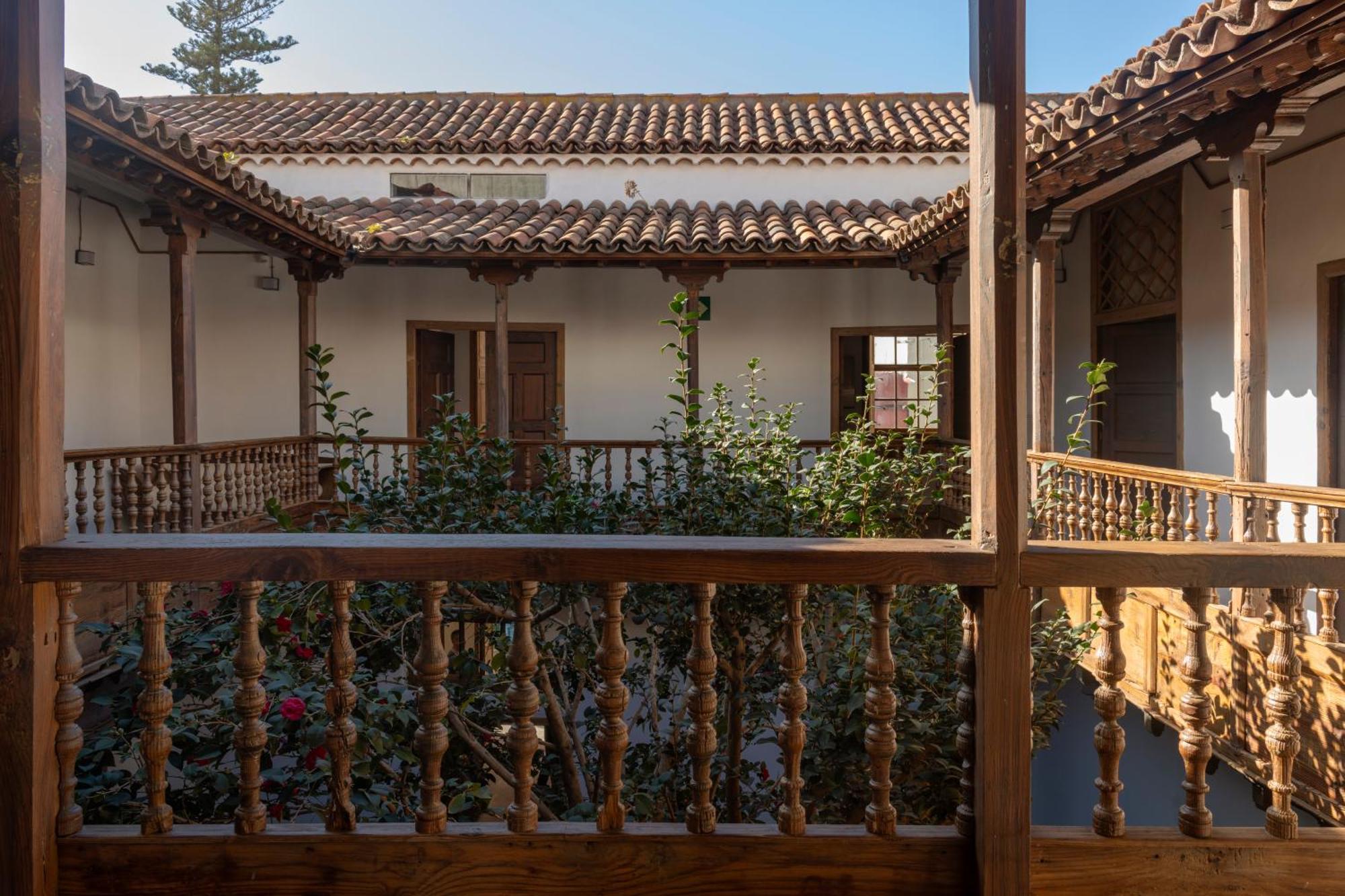 La Casa De La Camelia Hotel La Laguna  Luaran gambar